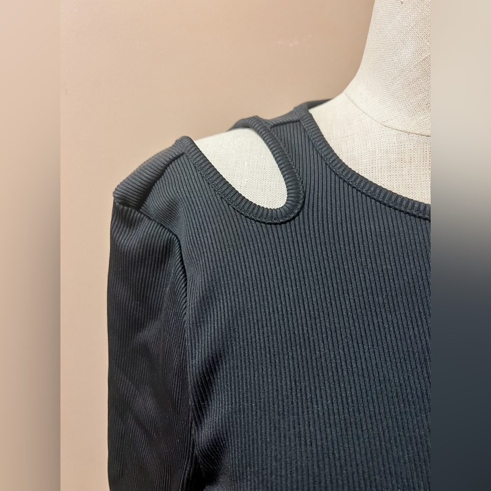 White House Black Market FORME Ribbed Cutout Top